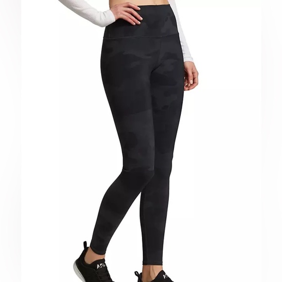 ALO black & charcoal grey camo high rise leggings - Picture 2 of 5